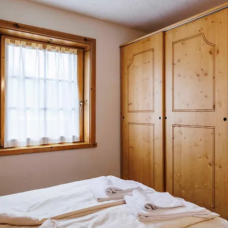 Apartment Bait Panorama *